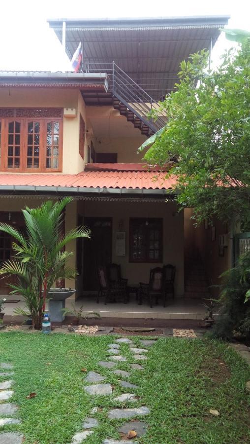 Serenity Villa Hikkaduwa Exterior photo