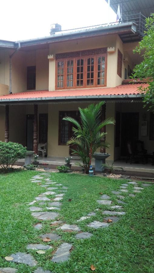 Serenity Villa Hikkaduwa Exterior photo